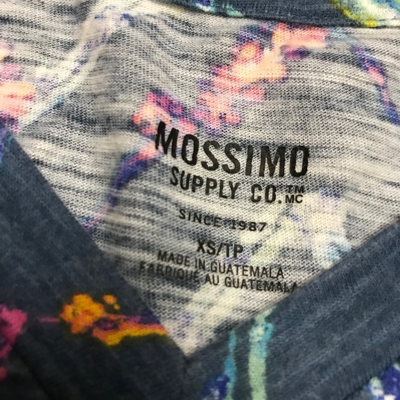 Mossimo V-neck T-shirt - Picture 3 of 3